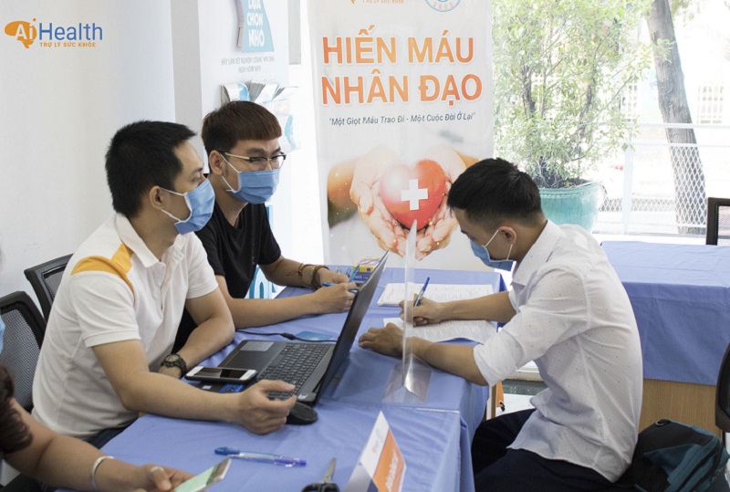 Quầy làm thủ tục dành cho khách hàng trước khi hiến máu Quầy làm thủ tục dành cho khách hàng trước khi hiến máu