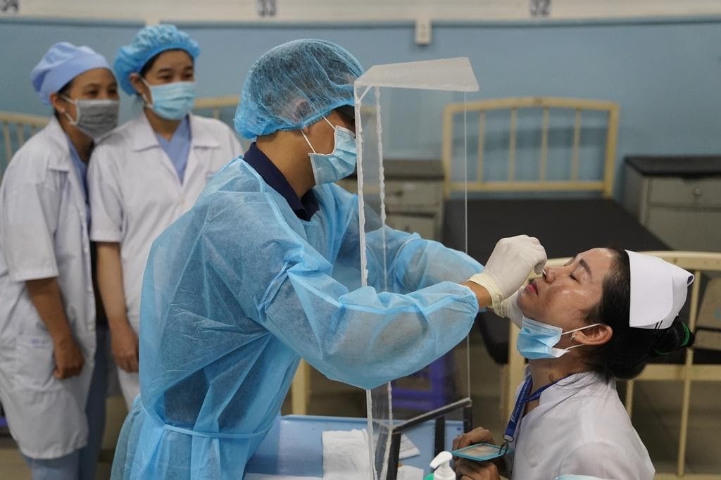 Đăng ký xét nghiệm COVID-19 ở đâu tại Thành phố Hồ Chí Minh? Giá tiền bao nhiêu ?